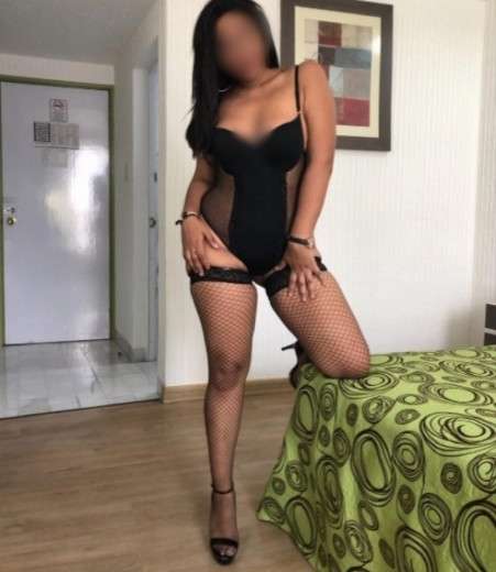 Escort Deniss Milf